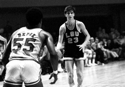 how many years did pete maravich play in college